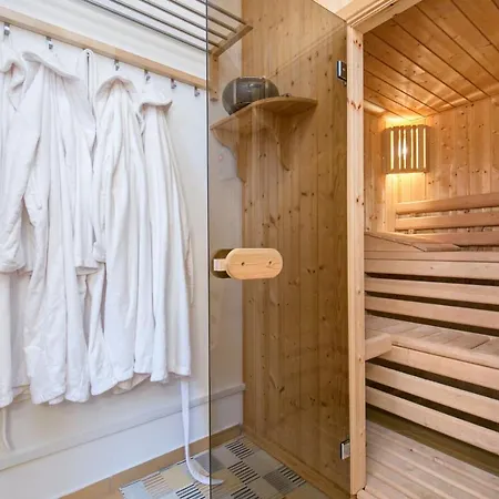بيت للعطل Lapalice Holiday Home *