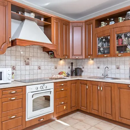 Lapalice Holiday Home بيت للعطل *