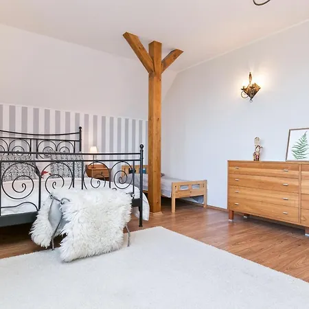 Lapalice Holiday Home بيت للعطل *