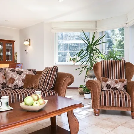 بيت للعطل Lapalice Holiday Home *