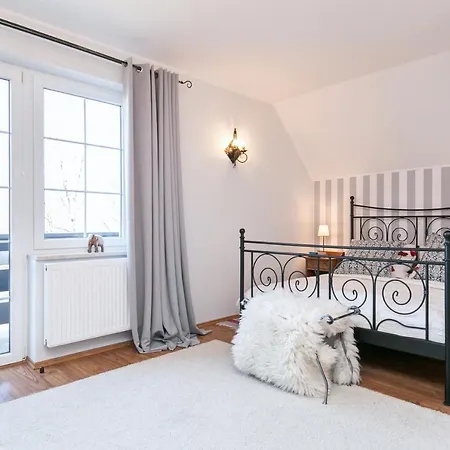 Lapalice Holiday Home بيت للعطل