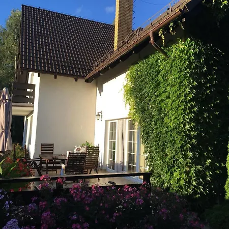 Lapalice Holiday Home بيت للعطل
